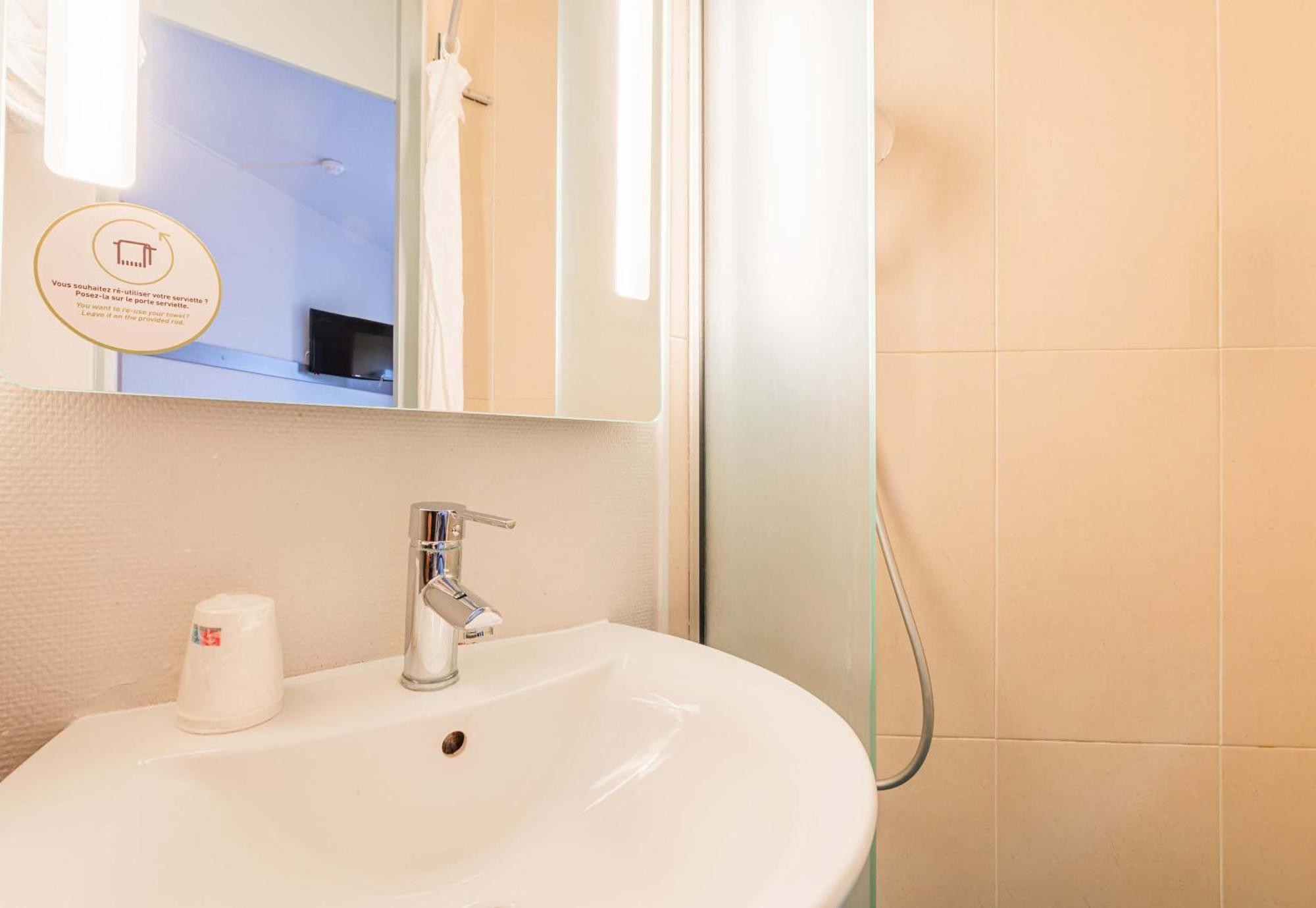 B&B Hotel Mulhouse Ile Napoleon Illzach Dış mekan fotoğraf